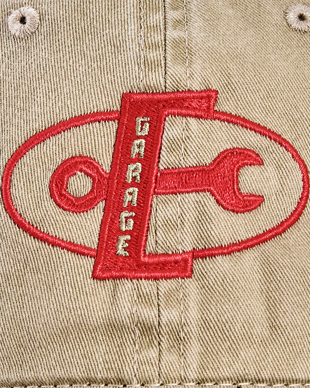 É Service Hat - Image 5
